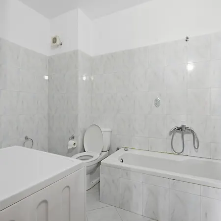 Apartment Spacious 3br Volga Promenade